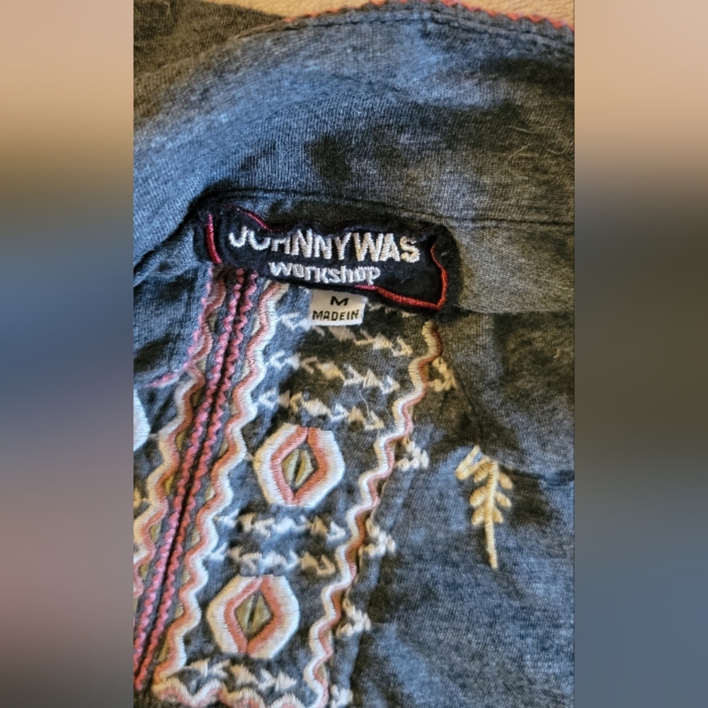 Johnny Was Grey Embroidered Top - Picture 2 of 5